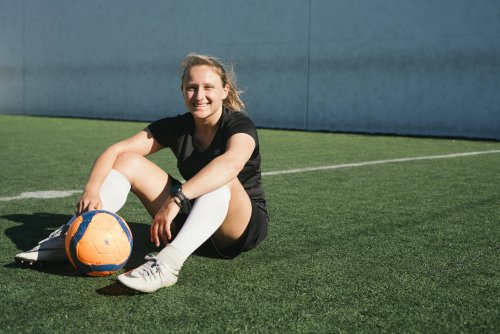 Compétition féminine de football proche de Bordeaux